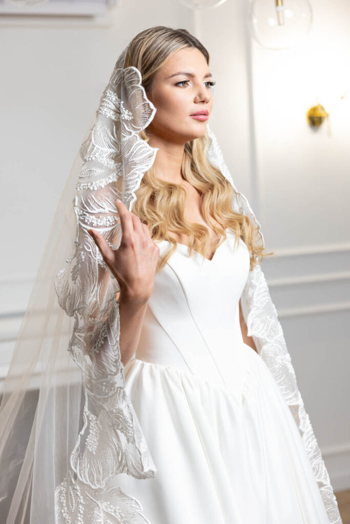 Suknia ślubna Rapi – zdjęcie 12